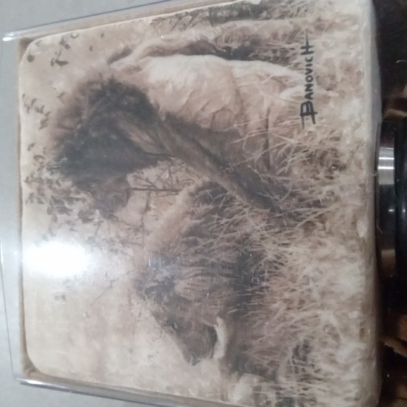 NIB Banovich marble wine bottle stopper - Picture 3 of 4